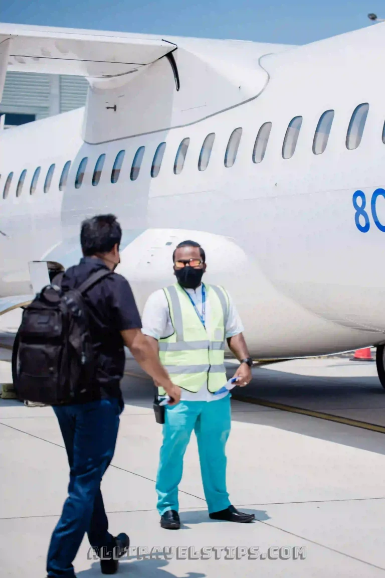 essential travel flight tips